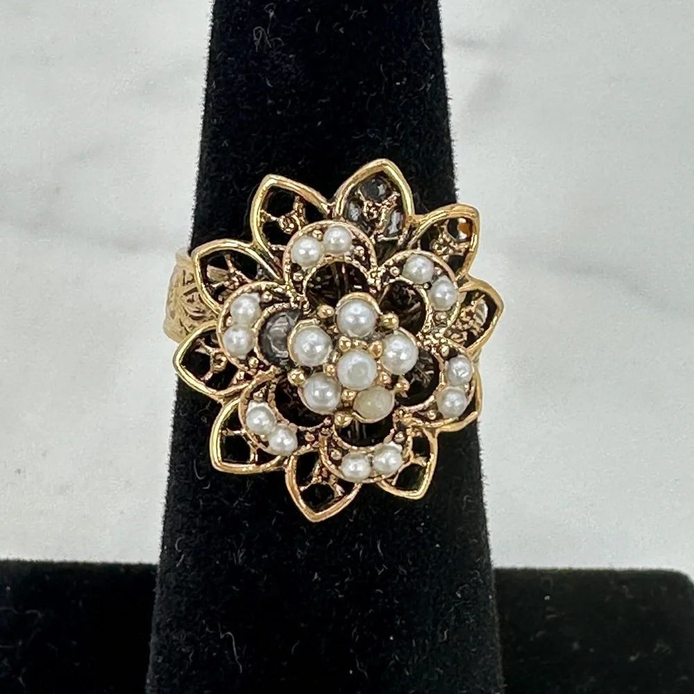 Vintage Cocktail Ring Victorian Revival Gold Tone Filigree Faux Pearl Adjustable - Picture 9 of 9